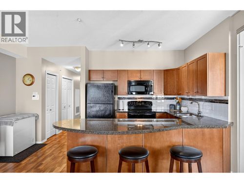 2521-1873 Country Club Dr, Kelowna, BC, V1V2W6 | Card Image