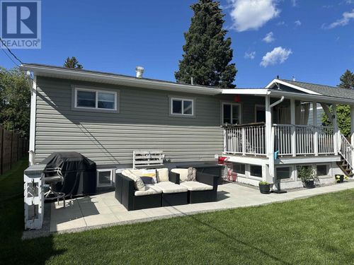364 Columbia St W, Vanderhoof, BC, V0J3A1 | Card Image