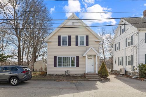 53 Oakland St, Dedham, MA, 02026-2922 | Card Image