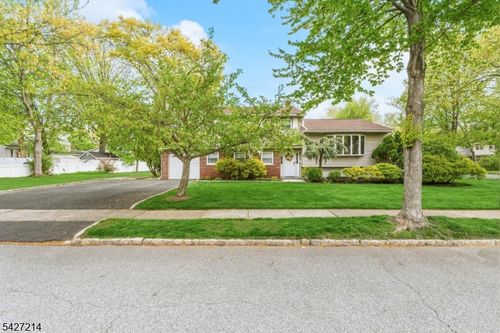 85 Redwood Rd, Springfield, NJ, 07081-2425 | Card Image