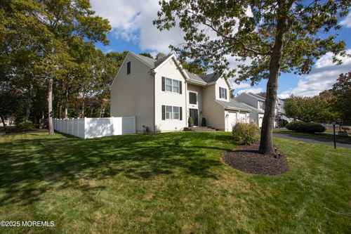117 Autumn Oak Ln, Manahawkin, NJ, 08050-2580 | Card Image
