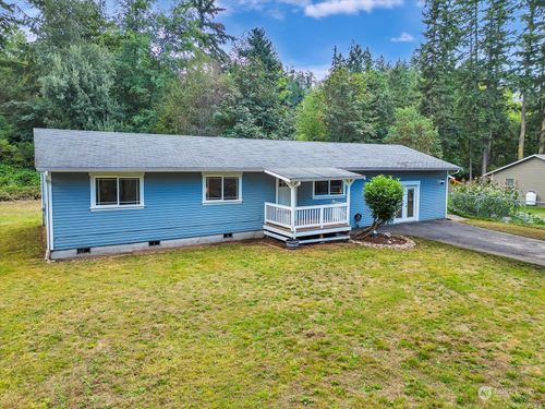 592 Kodiak Avenue, Camano Island, WA, 98282 | Card Image