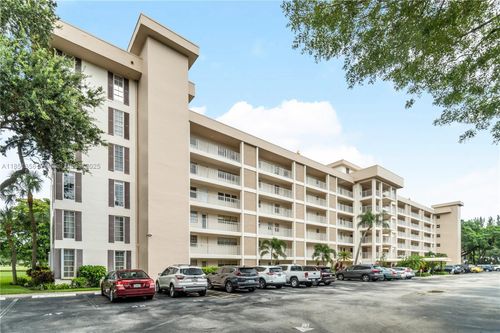apt-602-2651 S Course Dr, Pompano Beach, FL, 33069-6308 | Card Image