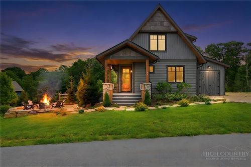 28 Cabernet Ct, Banner Elk, NC, 28604-5849 | Card Image