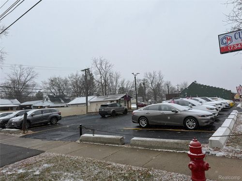 32405 Ford Rd, Garden City, MI, 48135-1513 | Card Image