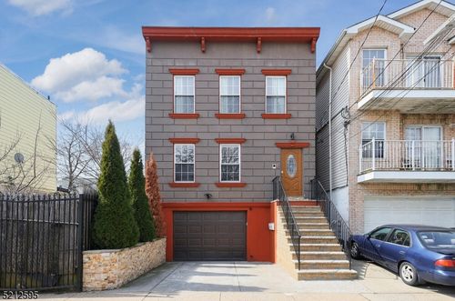 131 Armstrong Ave, Jersey City, NJ, 07305-3001 | Card Image