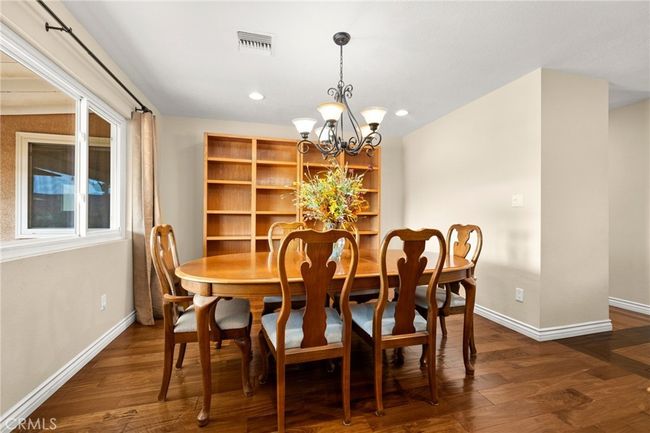 Formal dining area | Image 19