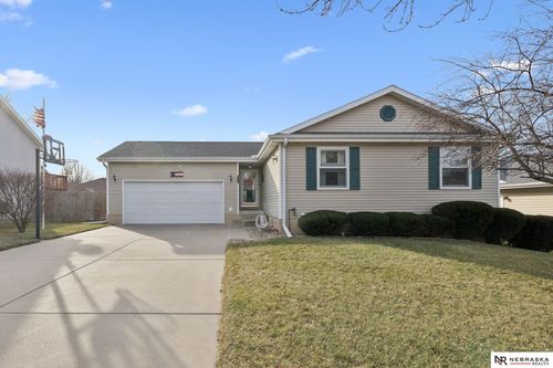 2241 Philadelphia Drive, Lincoln, NE, 68521 | Card Image
