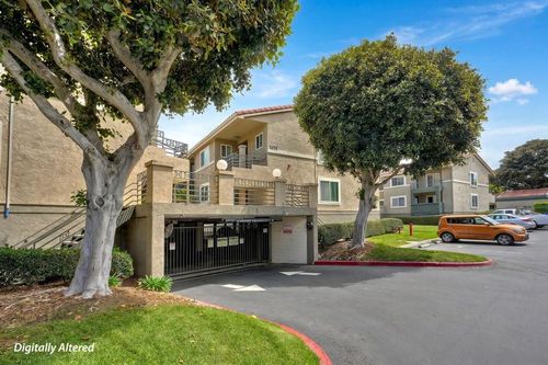 2902-7425 Charmant Dr, San Diego, CA, 92122-5016 | Card Image
