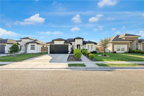 915 Rockford Dr, Alton, TX, 78573-2040 | Card Image