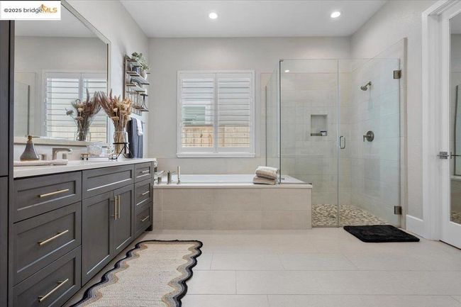 2939 Valencia St, House other with 4 bedrooms, 3 bathrooms and 2 parking in Lodi CA | Image 40