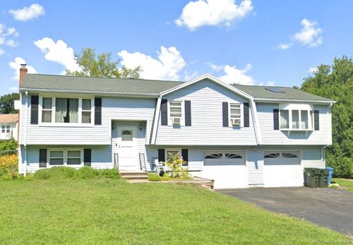 51 Towne Dr, Berlin, CT, 06037-2626 | Card Image