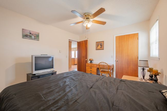 913 Kanawha Ridge Rd, House other with 3 bedrooms, 2 bathrooms and null parking in Dugspur VA | Image 22