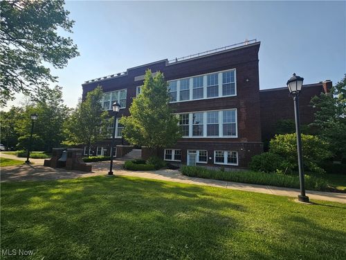 unit-5-7482 Center St, Mentor, OH, 44060-5845 | Card Image
