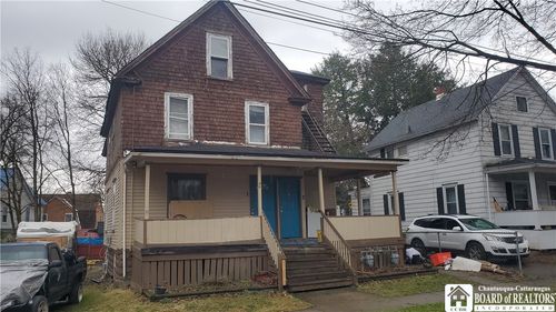 46 Utica St, Jamestown, NY, 14701-2800 | Card Image