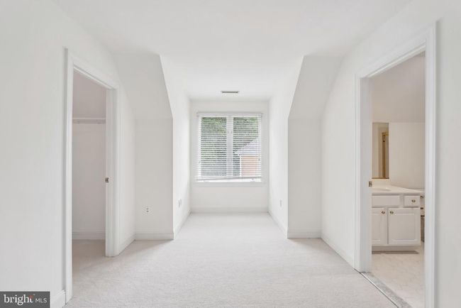 8109 Crooked Oaks Ct, House other with 4 bedrooms, 5 bathrooms and null parking in GAINESVILLE VA | Image 40