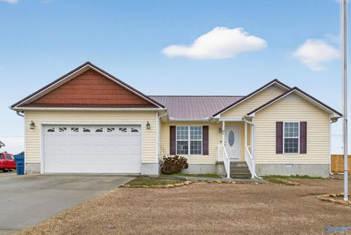 92 Granite Cir, Albertville, AL, 35950-0965 | Card Image