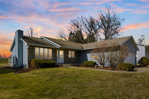 929 Barnett Dr, Cedar Falls, IA, 50613-6650 | Card Image