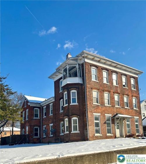 apt-5-350 Main St, Slatington, PA, 18080-1539 | Card Image