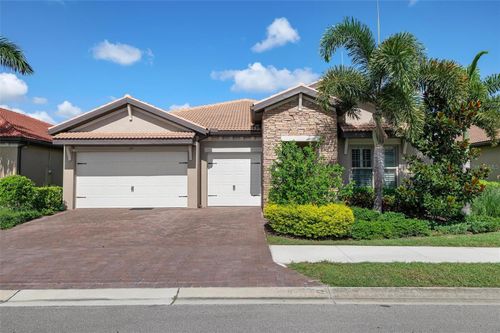 135 Pescador Pl, North Venice, FL, 34275-1017 | Card Image