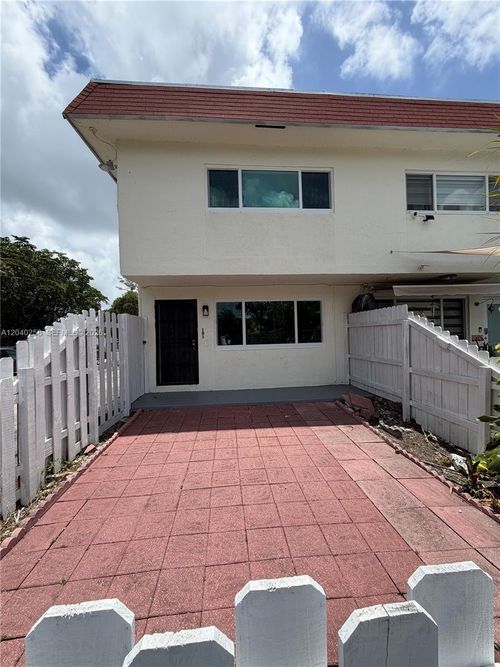 101-1450 Ne 151st St, North Miami Beach, FL, 33162-5947 | Card Image