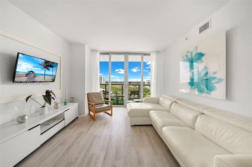 r1104-2602 E Hallandale Beach Blvd, Hallandale Beach, FL, 33009-4819 | Card Image