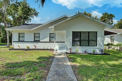 554 S Seneca Boulevard, House other with 3 bedrooms, 2 bathrooms and null parking in Daytona Beach FL | Image 1