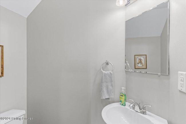 102 - 945 Baxter Ave, Townhouse with 2 bedrooms, 4 bathrooms and null parking in Louisville KY | Image 19