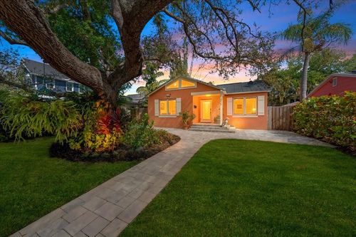 225 17th Avenue Se, ST PETERSBURG, FL, 33701 | Card Image
