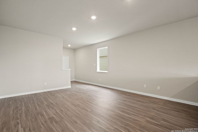 8822 Black Oak Dr, House other with 4 bedrooms, 3 bathrooms and null parking in Elmendorf TX | Image 8
