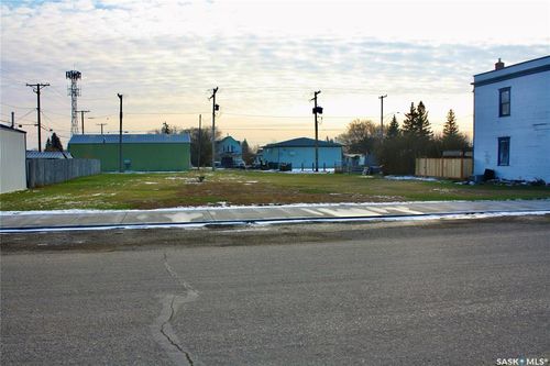 406 2nd St, Dundurn, SK, S0K1K0 | Card Image