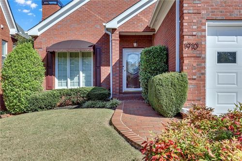 1910 Stockton Walk Ln, Snellville, GA, 30078-2372 | Card Image