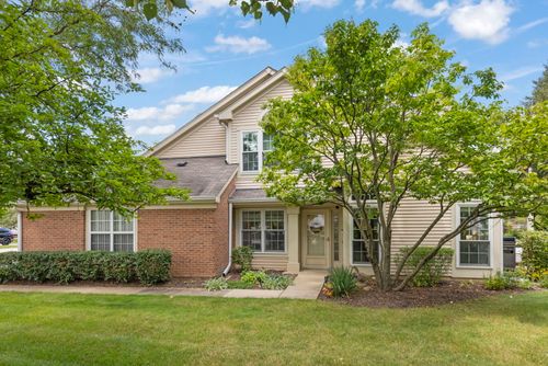 0-30W006 Willow Ln, Warrenville, IL, 60555-1025 | Card Image