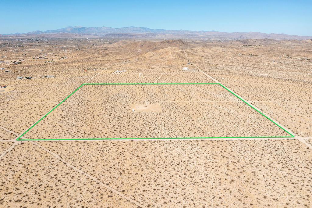 Land in Joshua Tree 4
