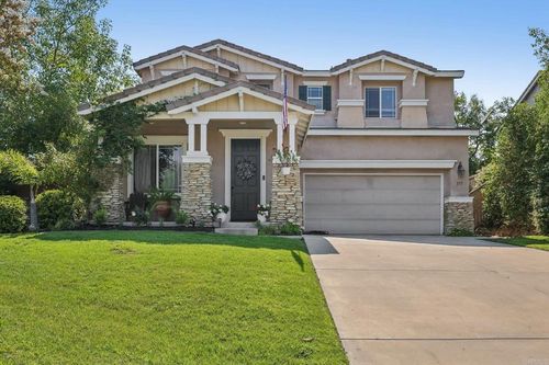 377 Natalie Way, Fallbrook, CA, 92028-4161 | Card Image