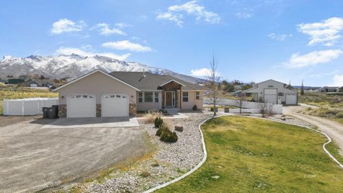 356 Royal Oak Cir, Spring Creek, NV, 89815-7127 | Card Image