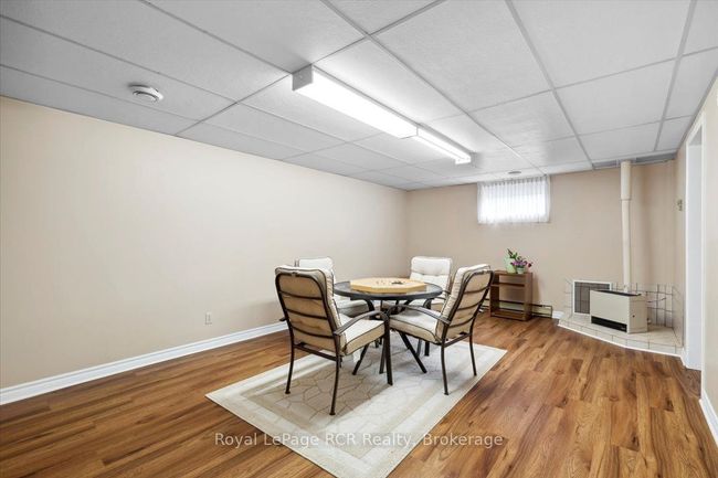 371 4 Th Ave, House other with 4 bedrooms, 2 bathrooms and 6 parking in Hanover ON | Image 22