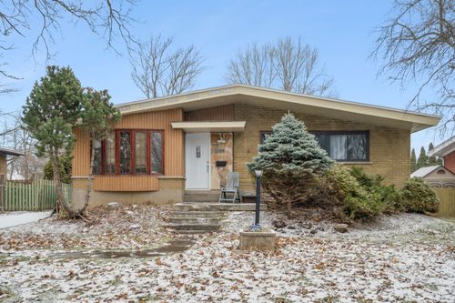 {{alt}} | Card Image