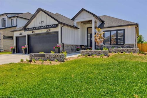 189 Martin Rd, Delaware, ON, N0L1E0 | Card Image