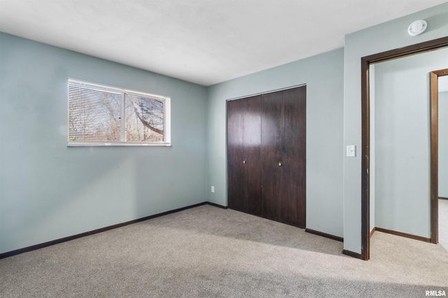 2501 26 Th Avenue Ct, Condo with 2 bedrooms, 1 bathrooms and null parking in Rock Island IL | Image 11