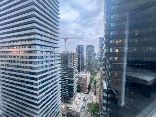 3509-45 Charles St E, Toronto, ON, M4Y0B8 | Card Image