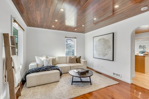 611 W Beynon Ct, Midvale, UT, 84047-7247 | Card Image