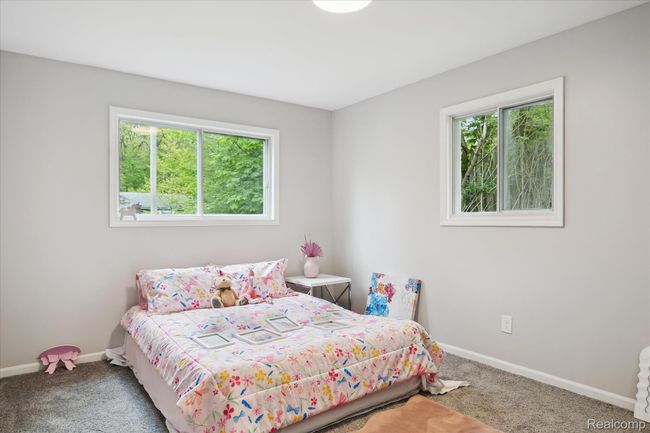 31-1932-Henbert-Rd-West-Bloomfield-Township-MI-48324-WindowStill-16.jpg | Image 27