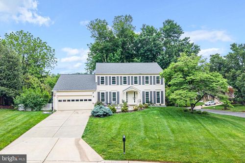 9212 Willow Pond Ln, POTOMAC, MD, 20854-2412 | Card Image