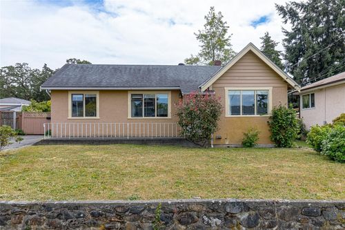 1263 Garkil Rd, Victoria, BC, V8P2L2 | Card Image