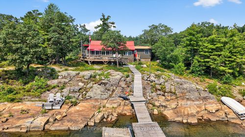 34 B320 Sans Souci Island, The Archipelago, ON, P0C1H0 | Card Image