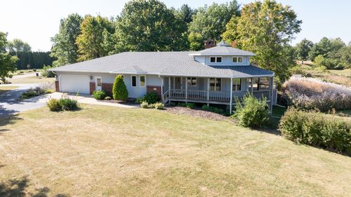 4305 Hillcrest Ln, Sterling, IL, 61081-9269 | Card Image