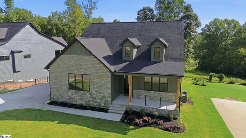 110 Wedge Way, Travelers Rest, SC, 29690-8227 | Card Image