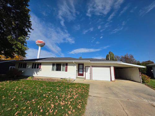 704 E Sunrise Street, New Hampton, IA, 50659 | Card Image