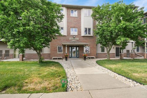 212-102 Prairie Heights Drive, Verona, WI, 53593 | Card Image